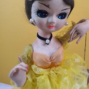 Art Mark Vintage Japan tiny Ballerina doll Retro pose 1960's Big Eye Doll / Big Eyed doll kawaii