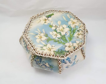 Memory Box Vintage Giant Folk Art Craft Card Knitting Basket Blue Floral so pretty Australiana plastic and wrapping paper and cards