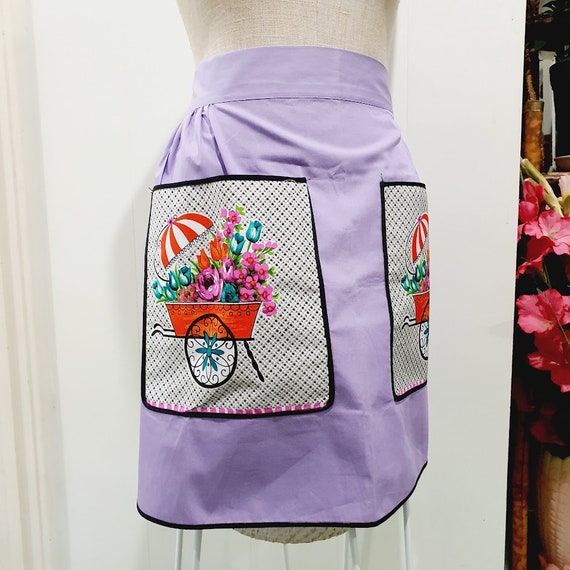 Vintage Retro Apron Brand New Mauve With Floral Cart Pockets  display picture 3