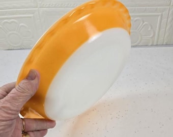 Vintage 1950's Crown Pyrex Ovenware Pie Dish Medium Orange