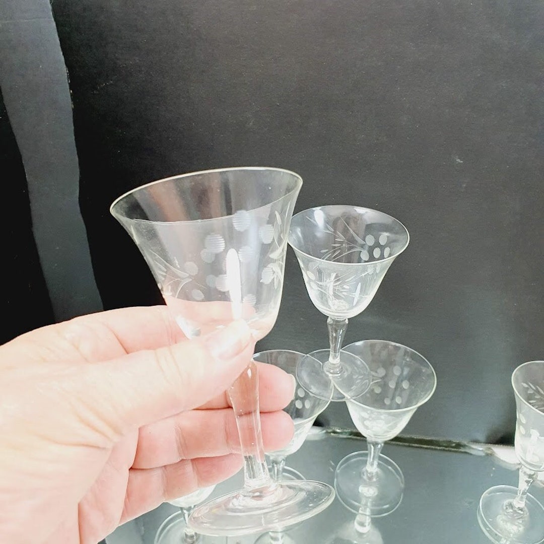 Wine Glass Set - Ovals – Relish Decor