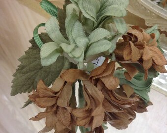 Handmade Vintage millinery flower bunch new old stock pristine Green and Tan hat trim