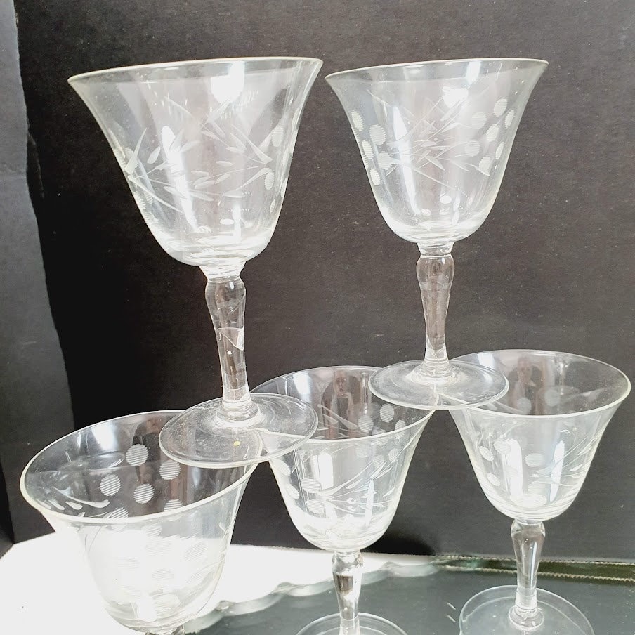 Unique Wine Glasses Cocktail Glass Set of 4 Creative Drinking Cups  Drinkware Clear Crystal Drinking …See more Unique Wine Glasses Cocktail  Glass Set