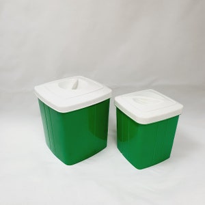 Vintage Retro Kitchen Green Plastic Canisters set of two Australia 1970&#39;s they are graduated