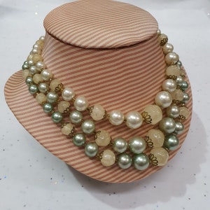 Adorable Ocean Blue Pearl 1950s Big Creamy Gray Cream Pearl Vintage Necklace 3 strand choker necklace