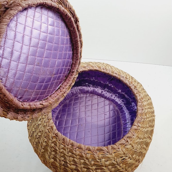 Large Shabby Round 1920s Retro Sewing Basket Ancient Antique classic Lavender