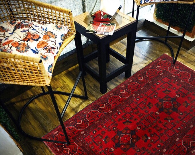 Hand-knotted Red Khal Mohammadi, 3.28 x 4.92ft