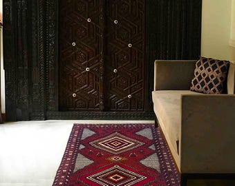 Hand-knotted Baluchi in Red and Gray 2.95 x 4.59 ft