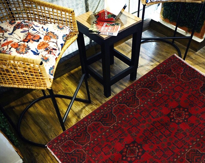 Hand-knotted Red Khal Mohammadi, 3.28 x 4.92ft