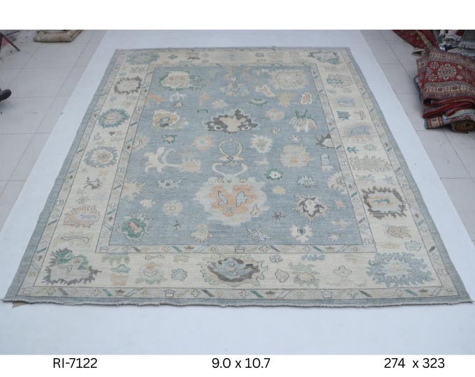 9.0 X 10.7 ft Blue and Beige Floral Handmade ,Oshak Wool