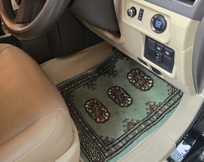 1.5 X 2 ft Geomatric Handmade Car Mats Pair, Green Wool Car Floor Rugs, Cotton and Wool