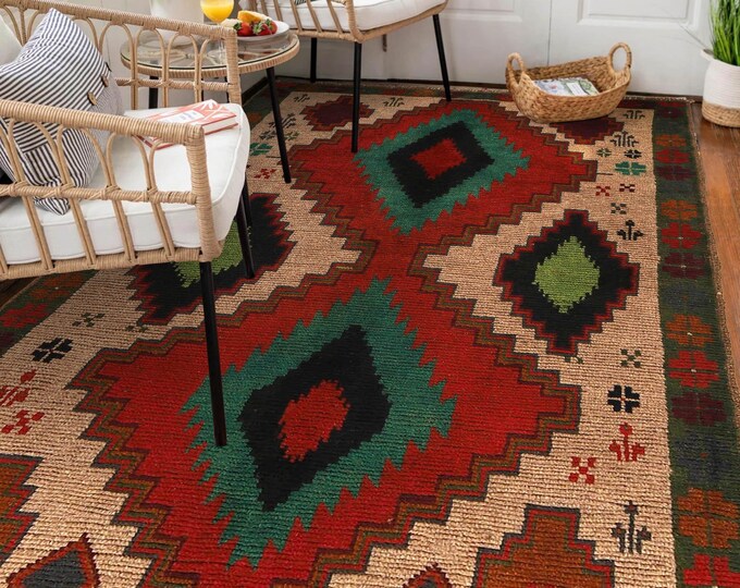 Hand-knotted Baluchi in Beige and Green 3.93 x 6.56 ft