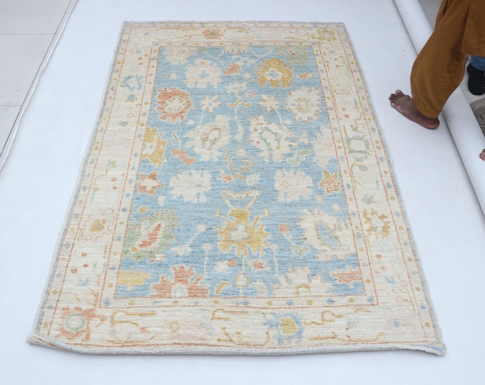 4.1 X 6.2 ft Blue and Beige Floral Handmade ,Oshak Wool