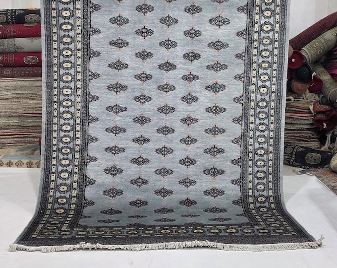 5 X 8 ft Gray Geometrical Handmade, Mori Bokhara Cotton and Wool