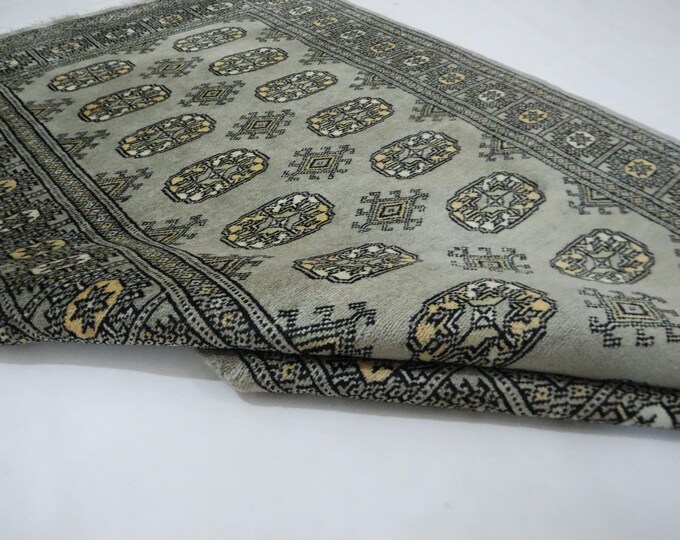 Handmade Wool Mori Bokhara Rug, Gray Tribal Gul Motif (3x5 Ft)