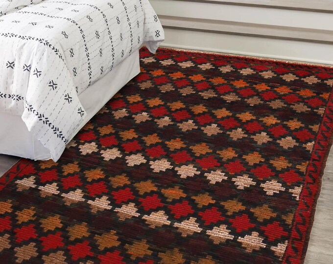 Hand-knotted Baluchi in Red and Black 2.95 x 4.59 ft