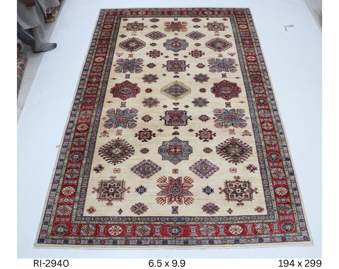 Hand-knotted Kazak Rug, Wool and Cotton, Beige & Red Border (6.5 x 9.9 ft)