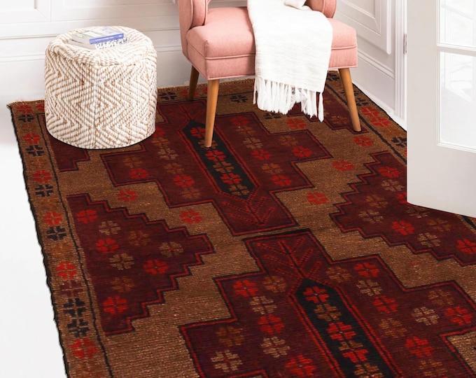 Hand-knotted Baluchi in Red and Brown 2.95 x 4.59 ft