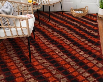 Hand-knotted Baluchi Brown and Rainbow, 3.93 x 6.56 ft