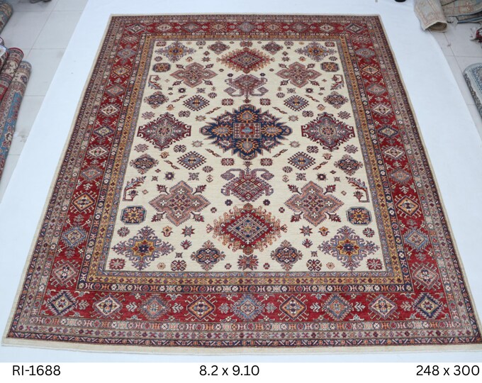 Hand-knotted Kazak Rug, Beige and Red, 8.2 x 9.10 ft