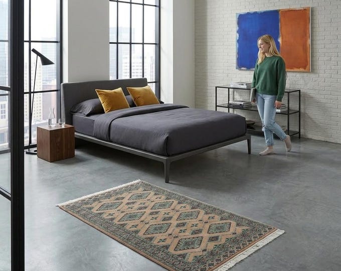 3 X 5ft Beige and Green Geomatrical Handmade, Fine Jaaldar Cotton and Worsted Wool