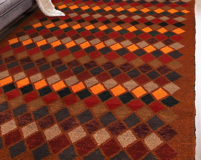 Hand-knotted Baluchi Brown and Rainbow, 3.93 x 6.56 ft