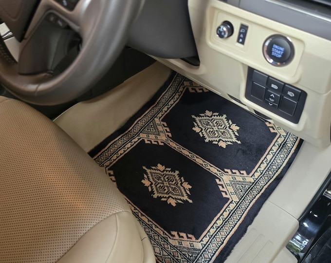 1.5 X 2 ft Geomatric Handmade Car Mats Pair, Black Wool Car Floor Rugs, Cotton and Wool Car Mats