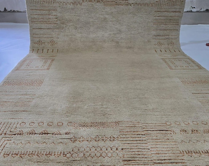 4 X 6 ft Handmade Geometric Gabbah Rug, Beige, Cotton and Wool