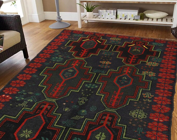 Hand-knotted Baluchi in Red and Blue 3.93 x 6.56 ft