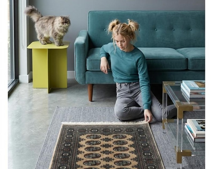 3.2 X 4.10 ft Beige Geomatrical Handmade, Mori Bokhara Cotton and Wool