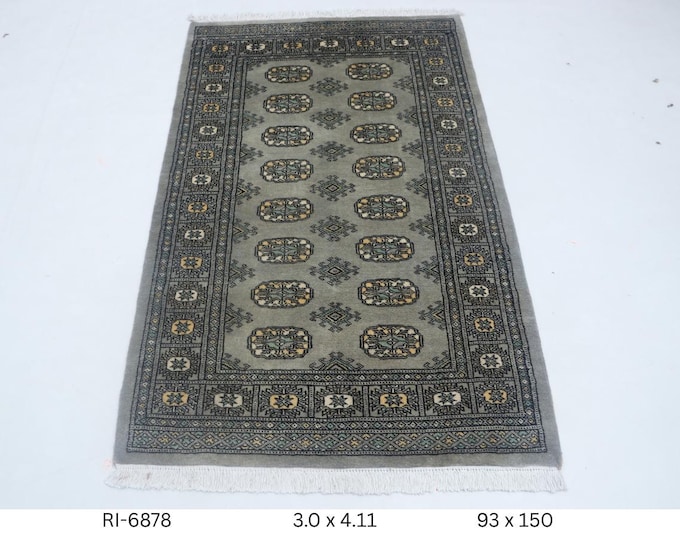 Hand-knotted Mohri Bokhara Cotton and Wool Rug, Geomatrical in Gray base and Gray border, 3.0 x 4.11 ft