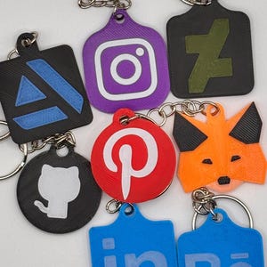 Porte-clé NFC Personnalisé – Carte de Visite Numérique – Partage de Lien Rapide – Tag NFC Programmable – Porte-clés pour Réseaux Sociaux