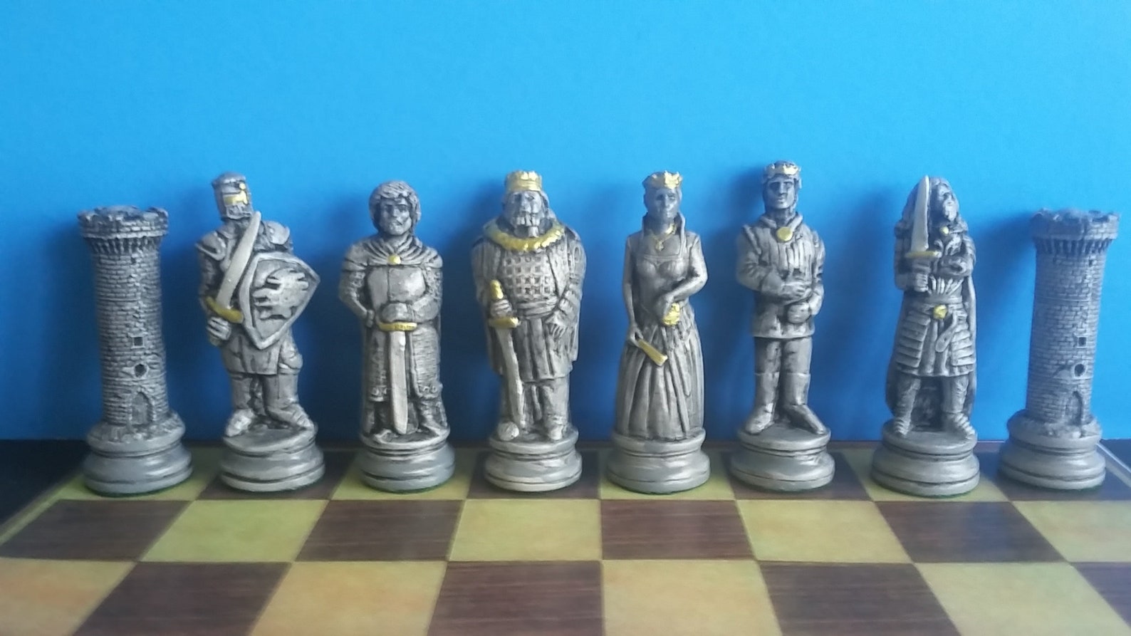 GAME of THRONESChess set Stone /Ivory Finishes Etsy