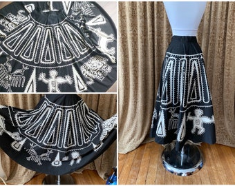 1990s does 1950s Sequin Mexican Tourist Skirt Petroglyph Cotton Midi Circle Skirt XL Black and White