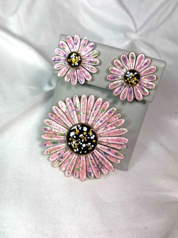 60's Flower Brooch and Earrings Vintage Mod Flowe… - image 5