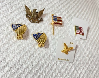 Lot Vintage Patriotic Jewelry Crystal Rhinestone American Flag Brooch