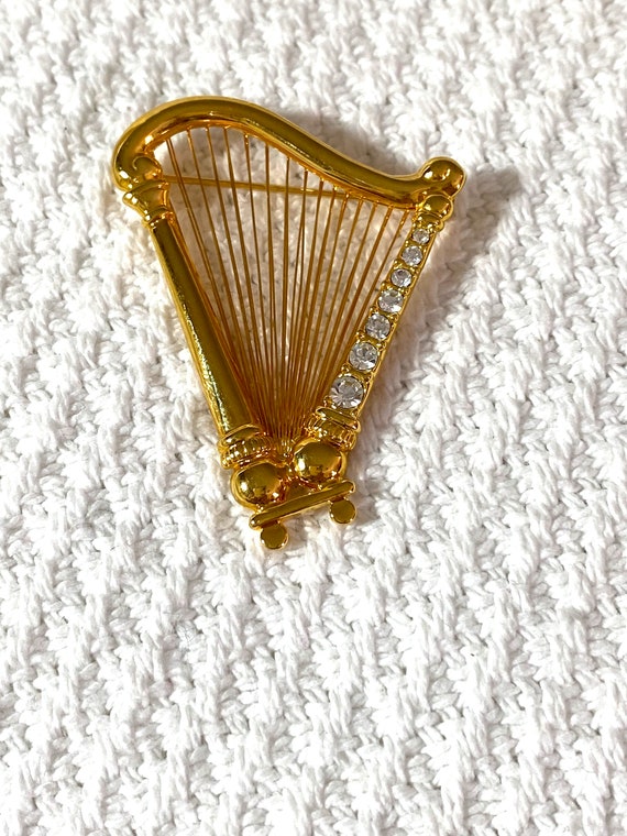 Vintage lot 4 Gold Brooches Harp Mesh Bow Geometr… - image 3