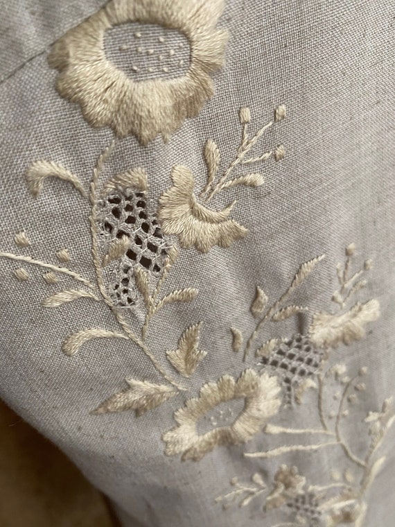 Vintage Mod Shift Dress Hand Embroidered Beige Sh… - image 5