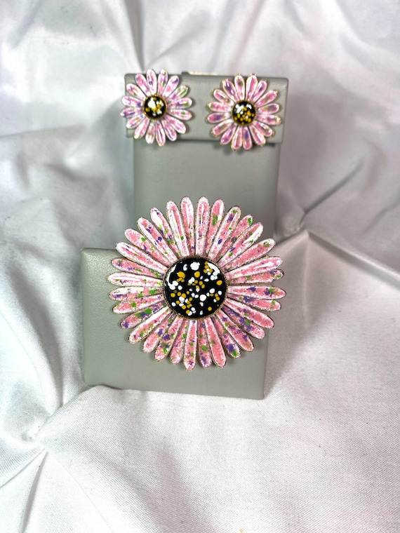 60's Flower Brooch and Earrings Vintage Mod Flowe… - image 2