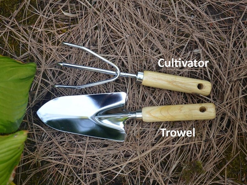 Engraved Garden Trowel or Cultivator with wooden handle and hang-up hole, Personalize with any name or short phrase image 4
