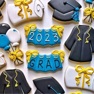 TheGracefulbaker Class Cookie Cutters - GRADUATION - Set of 5 Cookie Cutters - Online Class not included