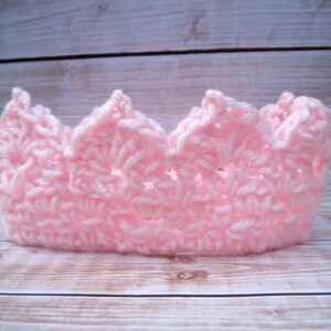 Crochet Baby Crown: Pink Princess Photo Prop image 3
