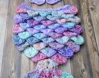 Newborn Crochet Mermaid Outfit: Baby Photo Prop Costume