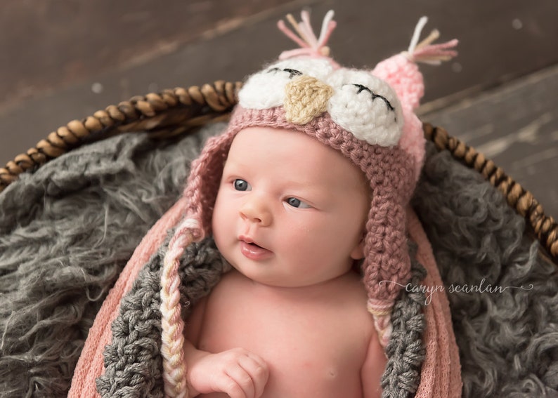 Virkad Owl Baby Halloween-kostymhatta: Rosa nyföddfotorekvisita bild 1