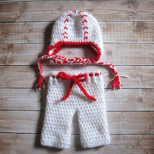 Crochet Baby Baseball Outfit: Newborn Photo Prop