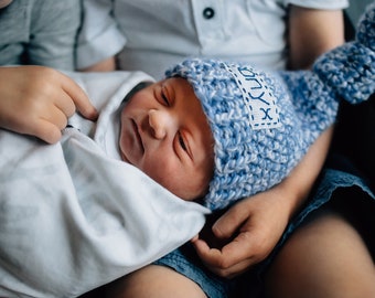 Gorro de crochet con monograma para bebé: regalo personalizado para recién nacido