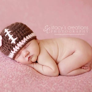 Crochet Baby Girl Football beanie with Flower, Newborn Football Hat, Baby Girl Hat, Newborn Girl Beanie, Infant Girl Cap, Pink