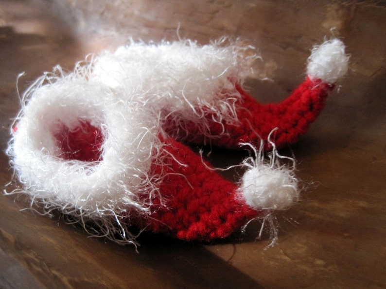 Baby Elf Slippers, Elf Baby Booties, Baby Christmas Booties, Baby Elf Shoes, Baby Elf Booties, Newborn Elf Booties, Christmas Booties, Red image 3