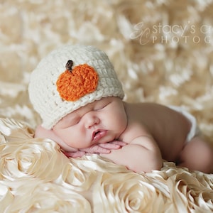 Crochet Baby Pumpkin Hat, Baby Pumpkin Costume, Halloween Baby Hat, Newborn Fall Beanie, Infant Autumn Hat, Baby Boy Hat, Newborn Girl Hat