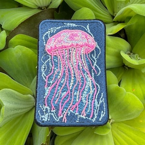 Pink Jellyfish Patch: Embroidered Ocean Animal Appliqué